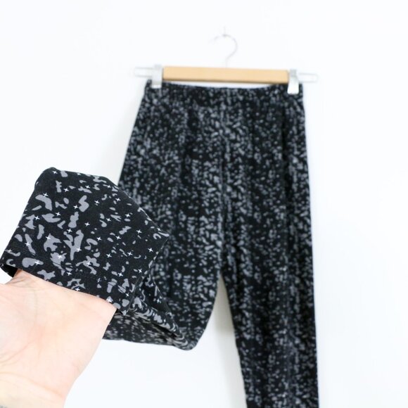 *Just Cozy Night Sky Star Patterned Black Leggings - Picture 6 of 7